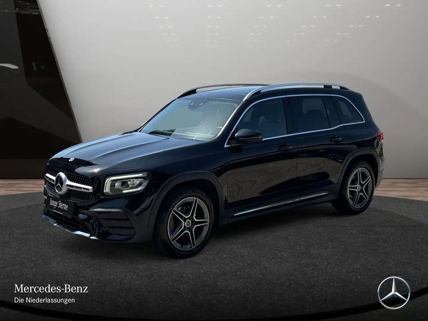 Mercedes-Benz GLB 200 d 4M AMG+PANO+360°+AHK+LED+8G Zwart - 2