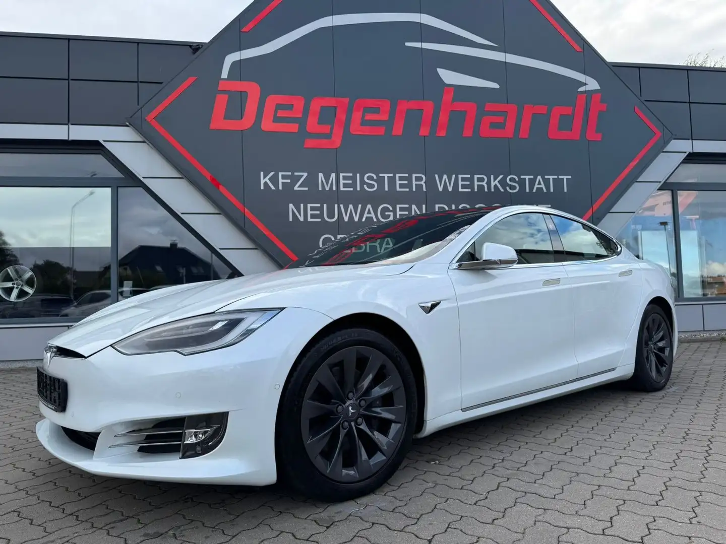 tesla model s