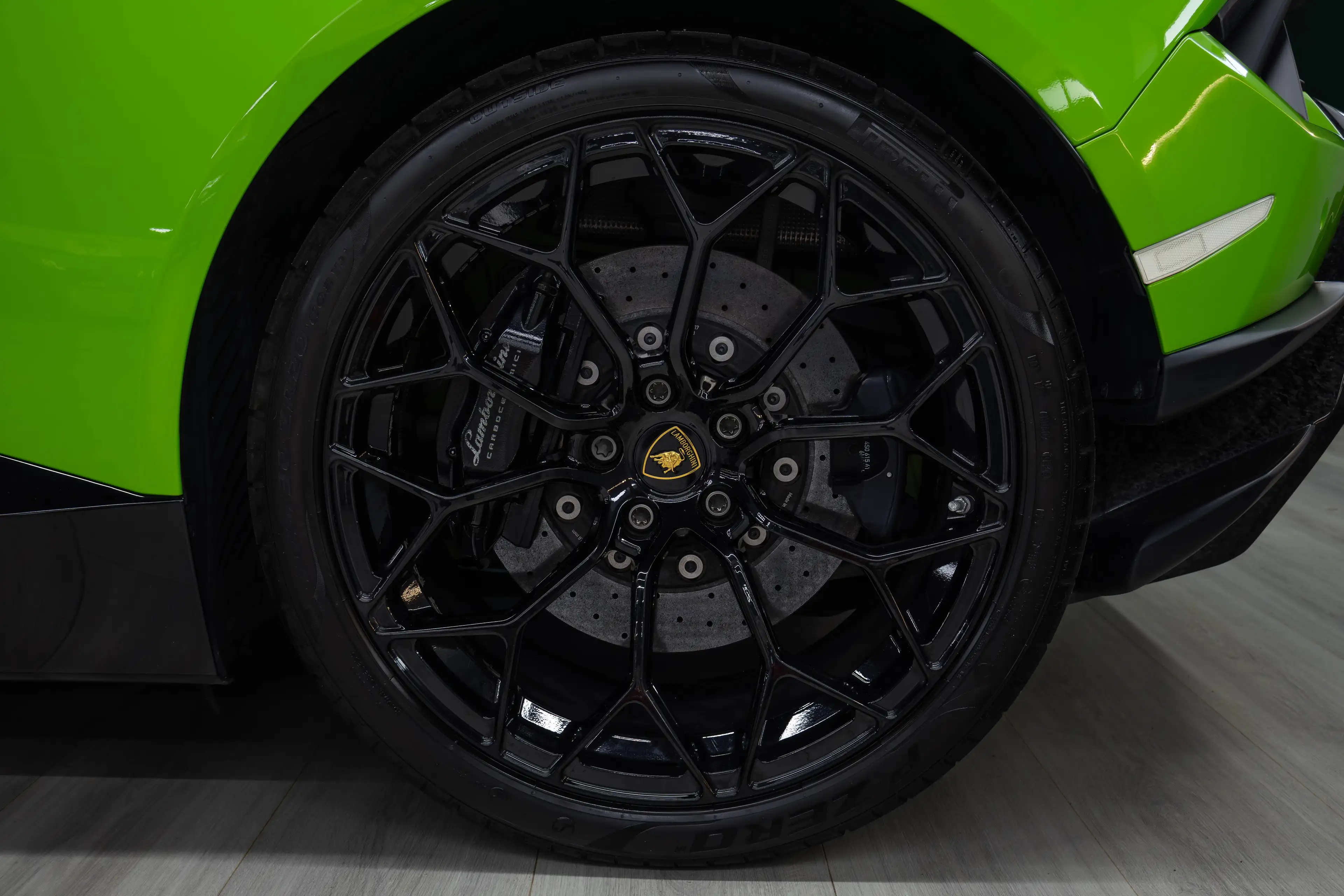 Lamborghini Huracán PERFORMANTE LP 640-4 — photo 9