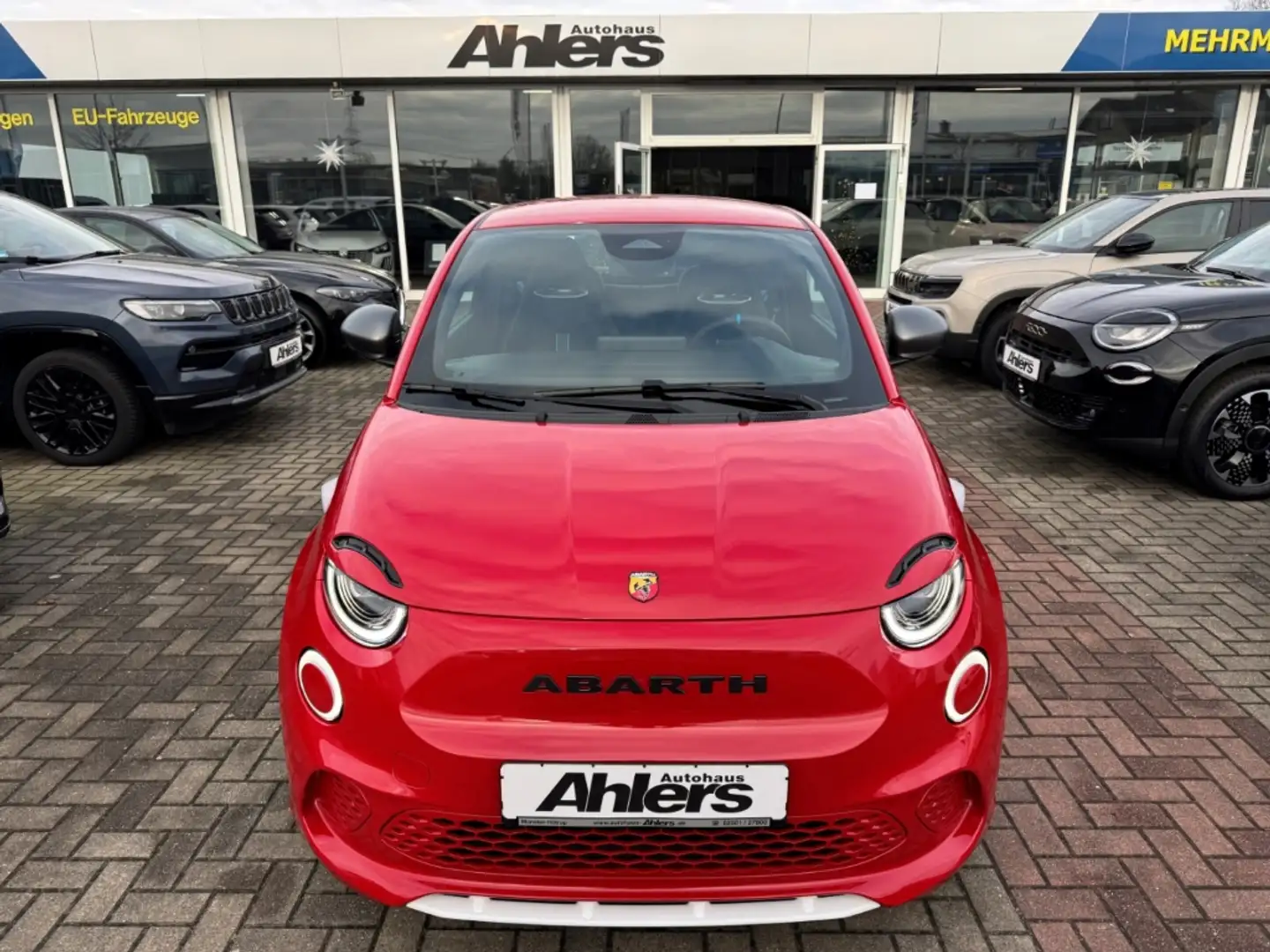 Abarth 500e +ALLWETTER+SCHECKHEFT+NAVI+CARPLAY+KEYLESS+ Rot - 2