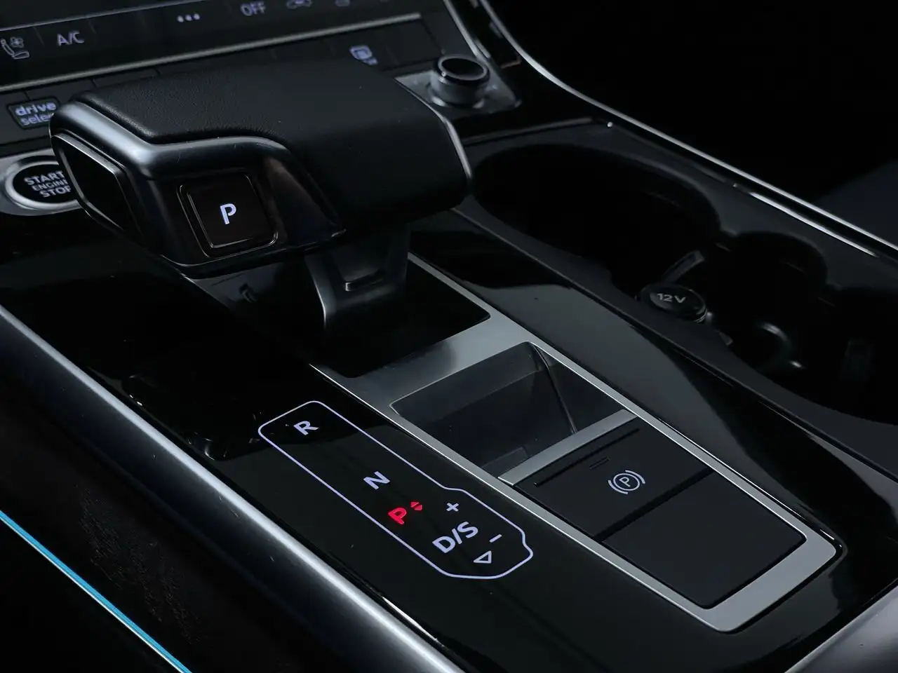 Audi Q7 снимка Audi Q7