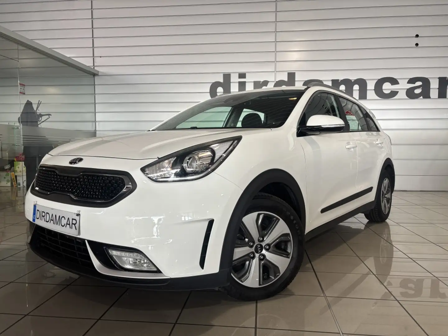 Kia Niro 1.6 HEV Concept Blanc - 1