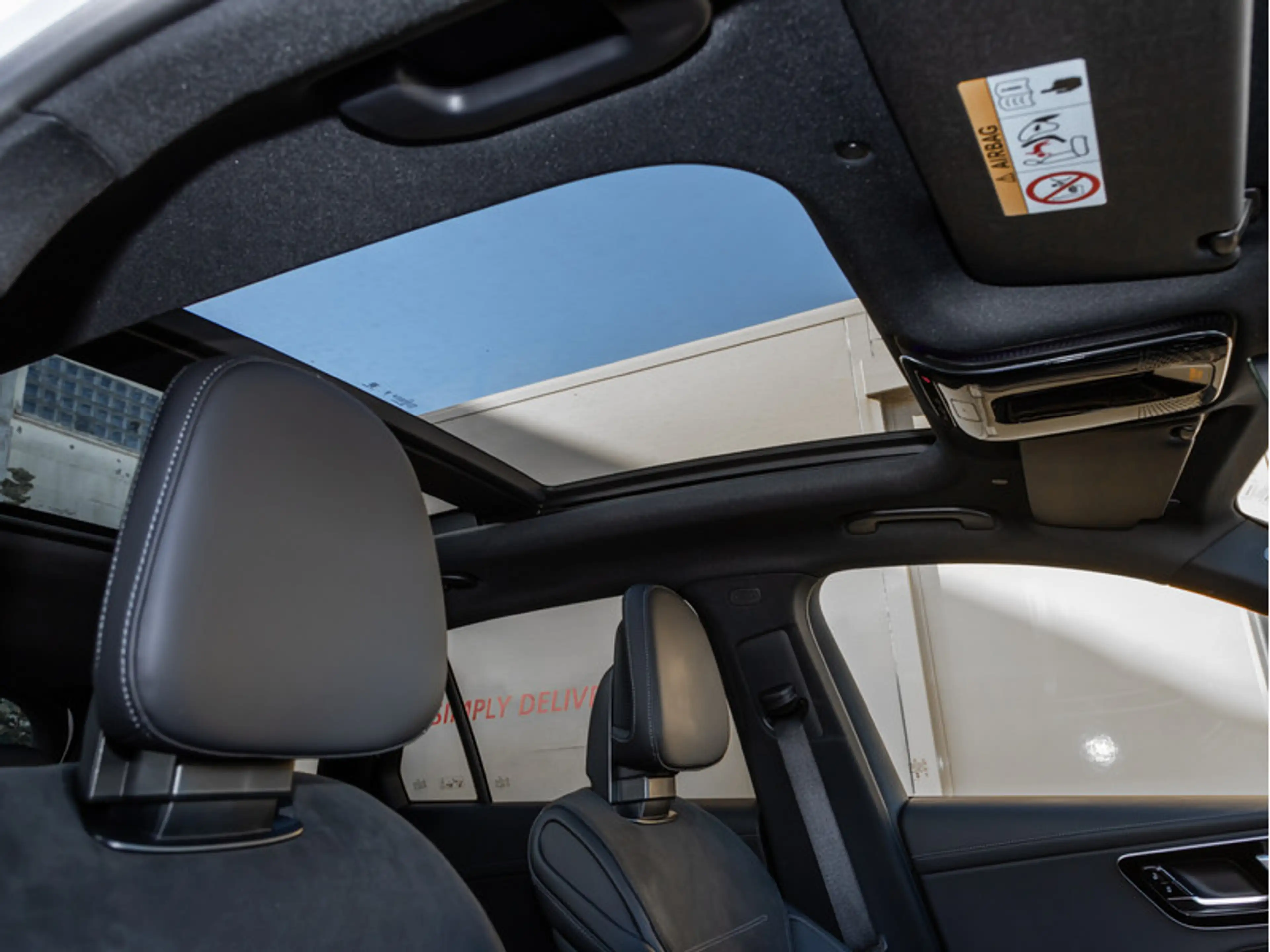 Mercedes-Benz GLC 220 d 4M AMG-Sport/DIGITAL/360/Pano/AHK/20' — photo 12