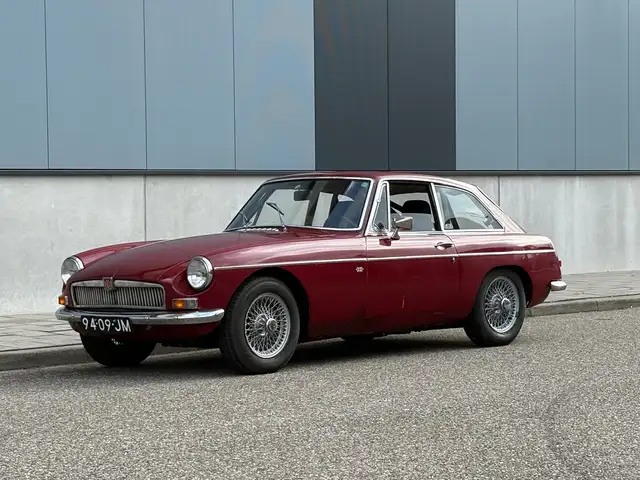 MG MGB GT 1800 Rally