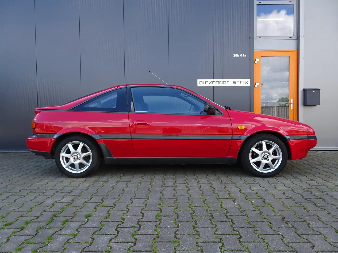 Nissan 100 NX Rojo - 1