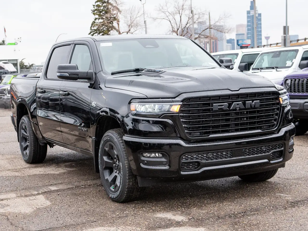 RAM 1500 снимка RAM 1500