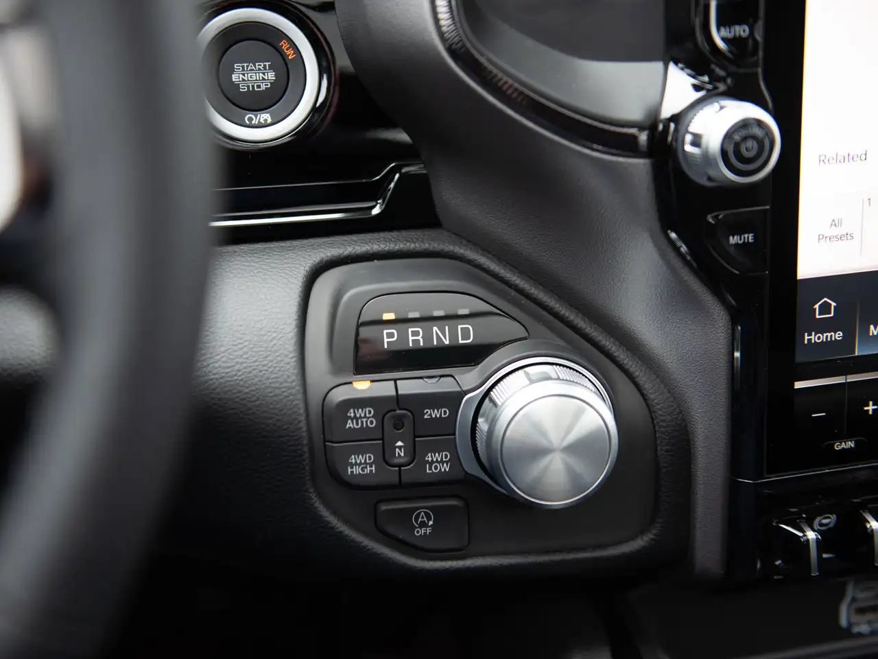 RAM 1500 снимка RAM 1500