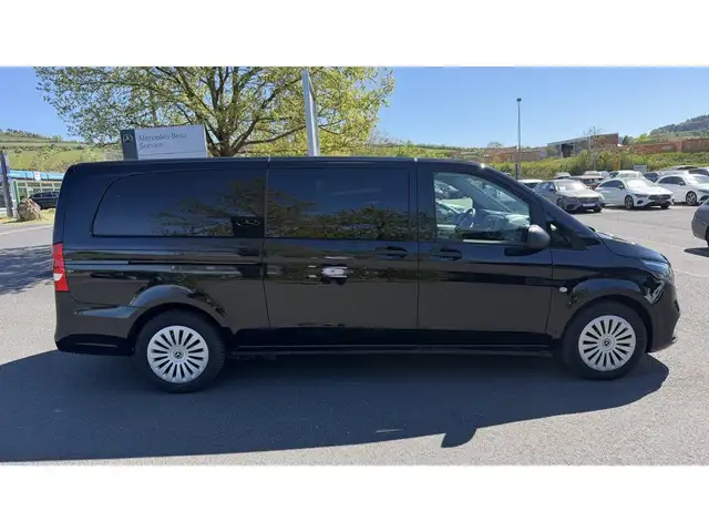 Mercedes-Benz Vito view 4