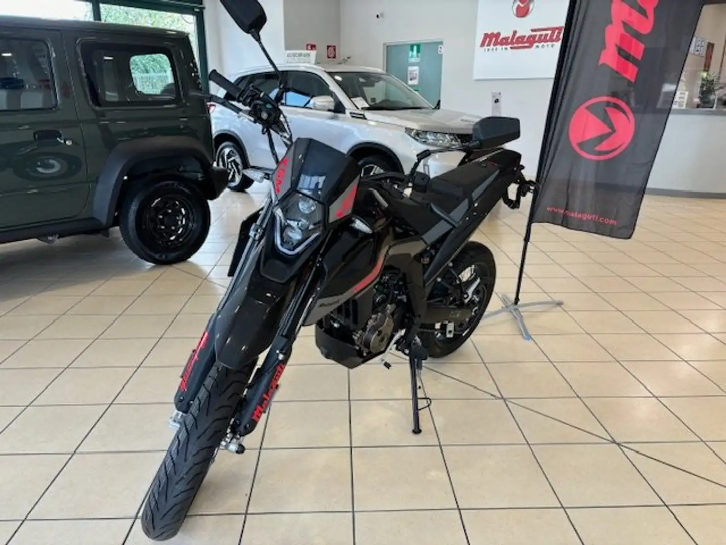 Malaguti XSM 125 - NUOVA! PRONTA CONSEGNA! Nero - 1