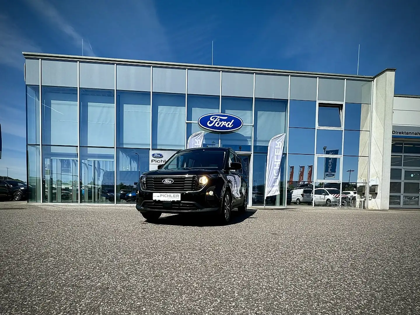 Ford Tourneo Courier Titanium 1.0 EcoB. 125PS LAGER AKTION Schwarz - 1