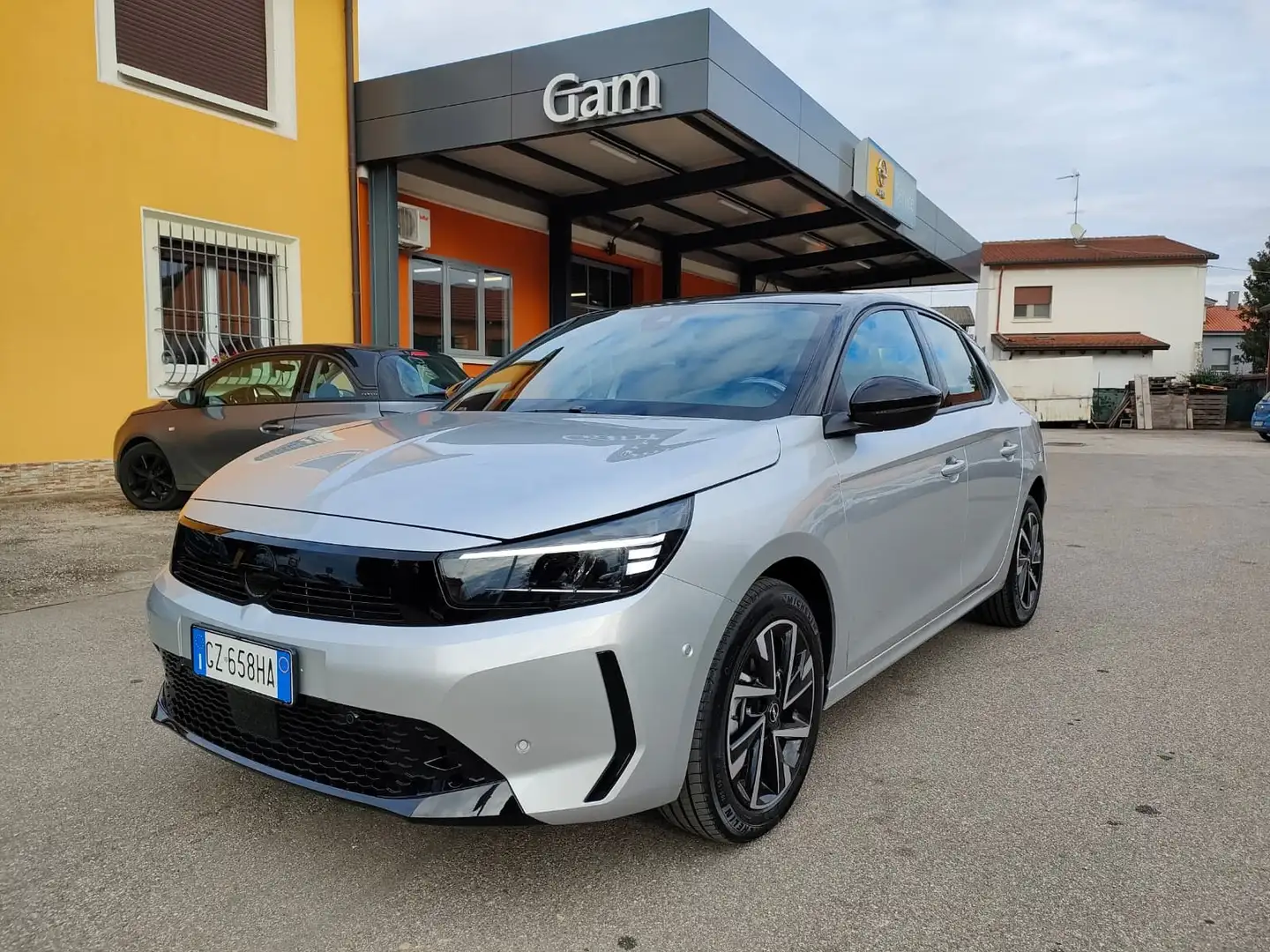 Opel Corsa Corsa GS 1.2 100CV S&S OK NEOPATENTATI Argento - 1