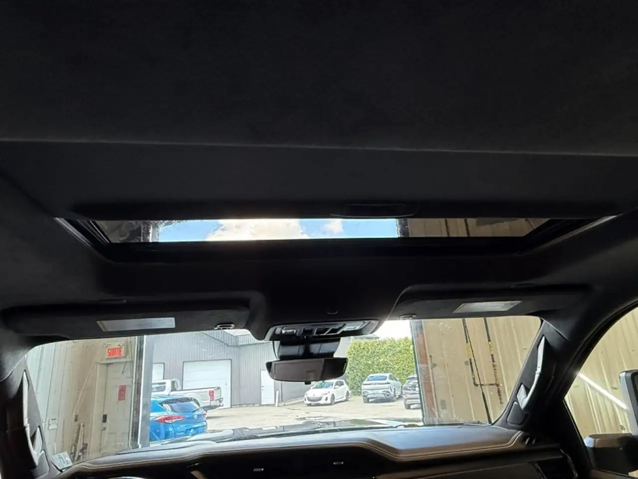 GMC Sierra 2500HD снимка GMC Sierra 2500HD