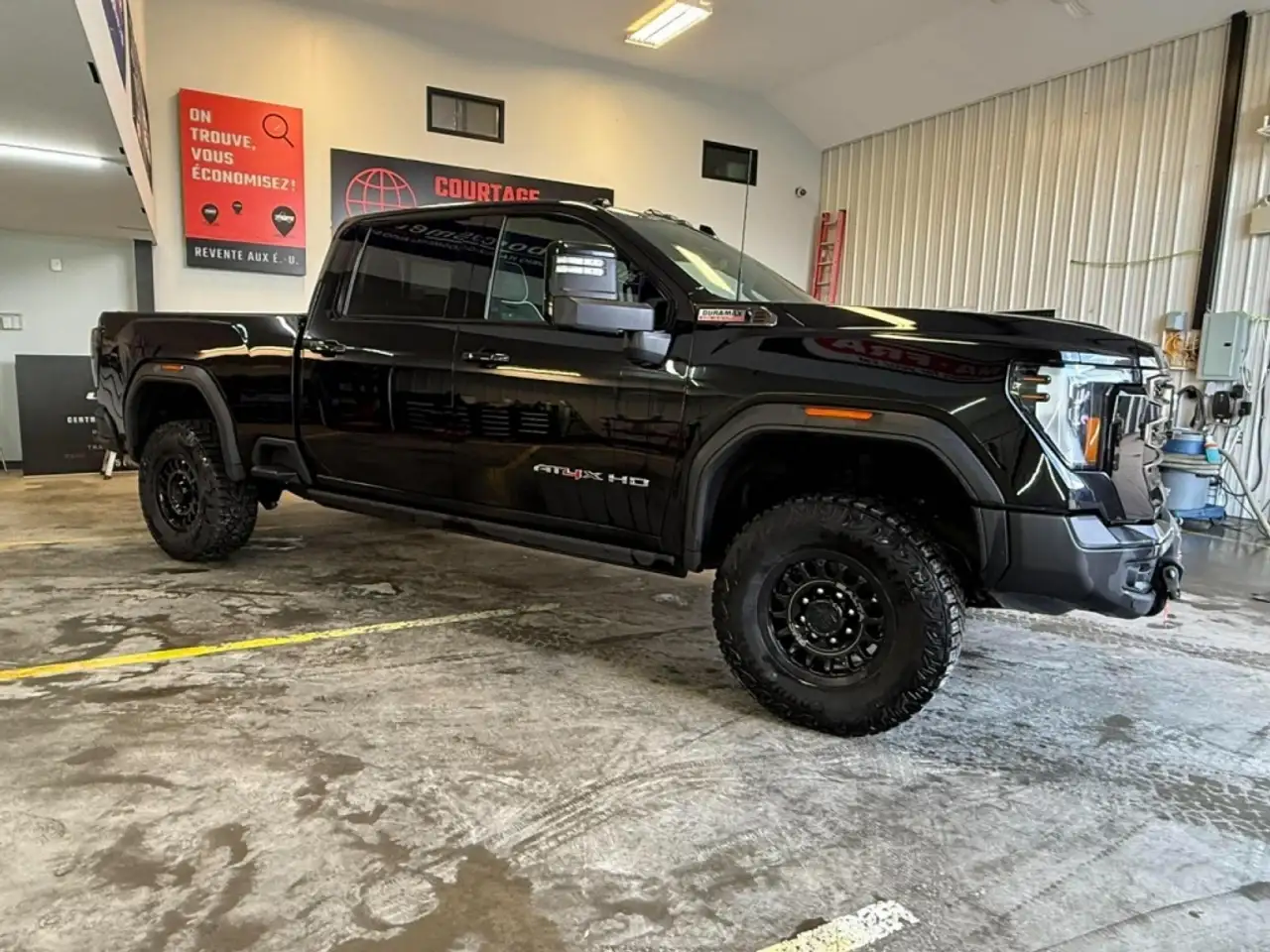 GMC Sierra 2500HD снимка GMC Sierra 2500HD