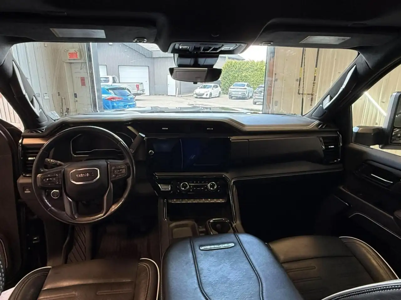GMC Sierra 2500HD снимка GMC Sierra 2500HD