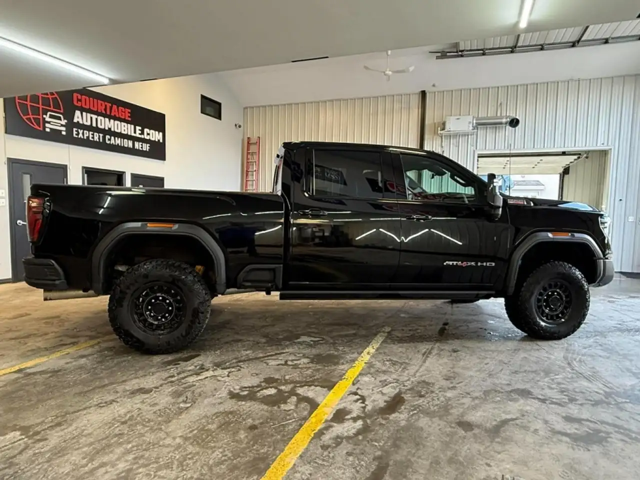 GMC Sierra 2500HD снимка GMC Sierra 2500HD