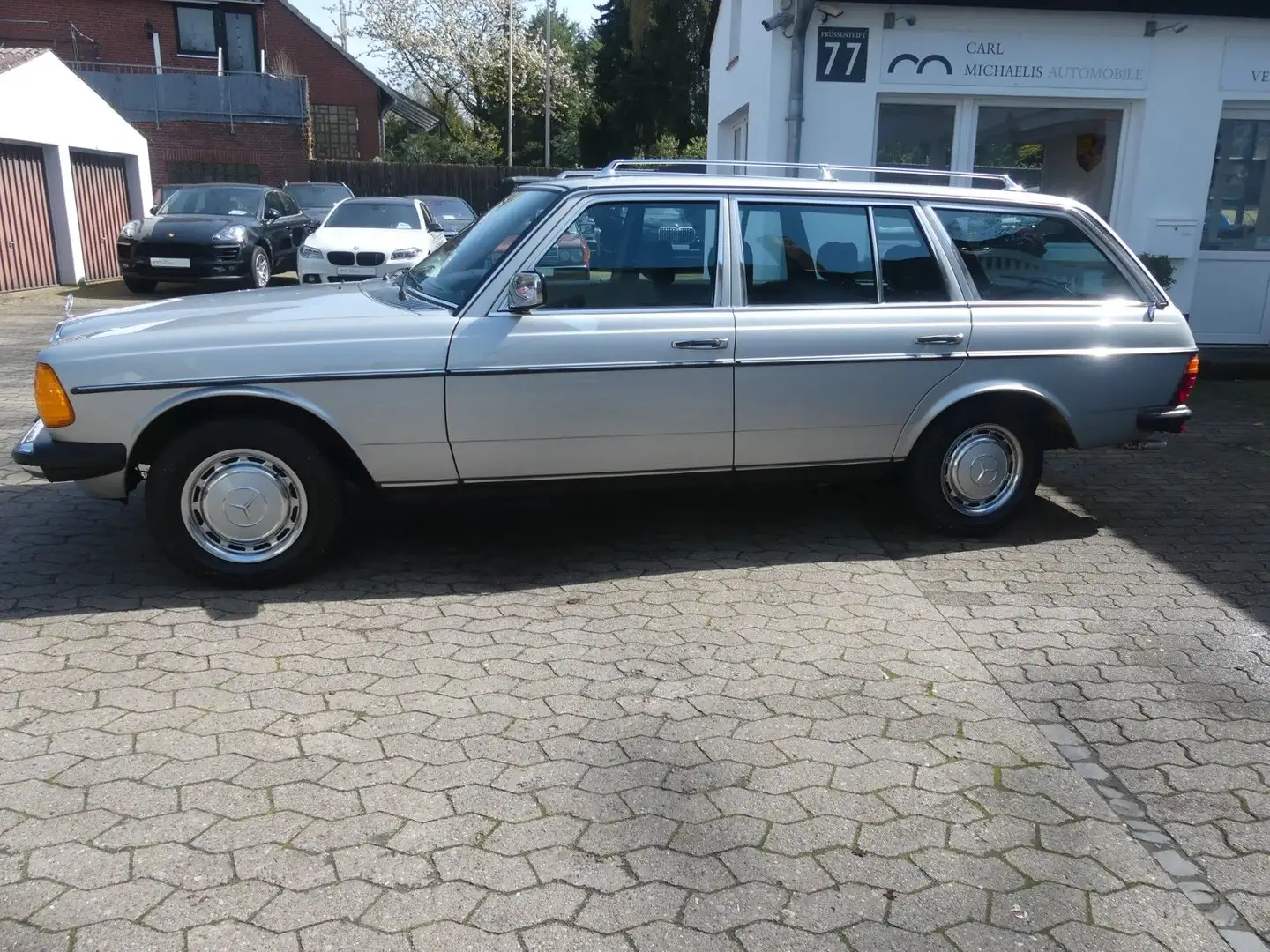 Mercedes-Benz 200 T, 4 Gang, Schiebedach, schöner Zustand Gümüş rengi - 2