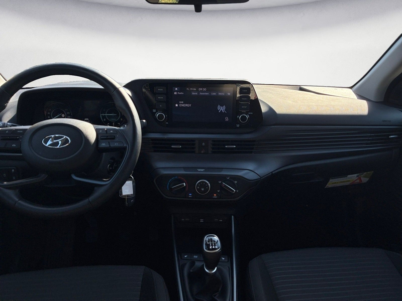 Hyundai i20 Tren CARPLAU*PDC*KAMERA*LED*SHZ*LHZ*TEMPOMAT — photo 10