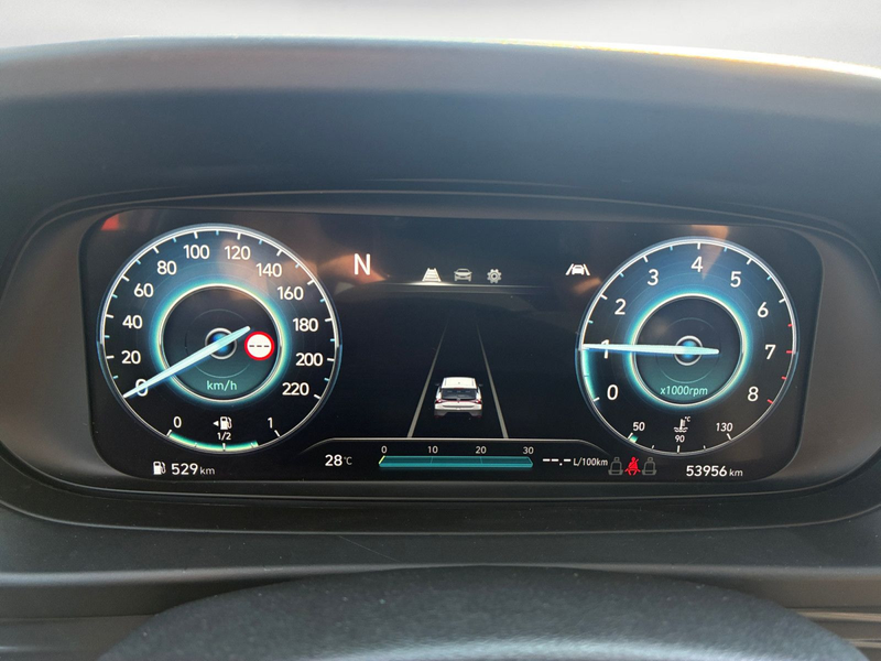 Hyundai i20 Tren CARPLAU*PDC*KAMERA*LED*SHZ*LHZ*TEMPOMAT — photo 9