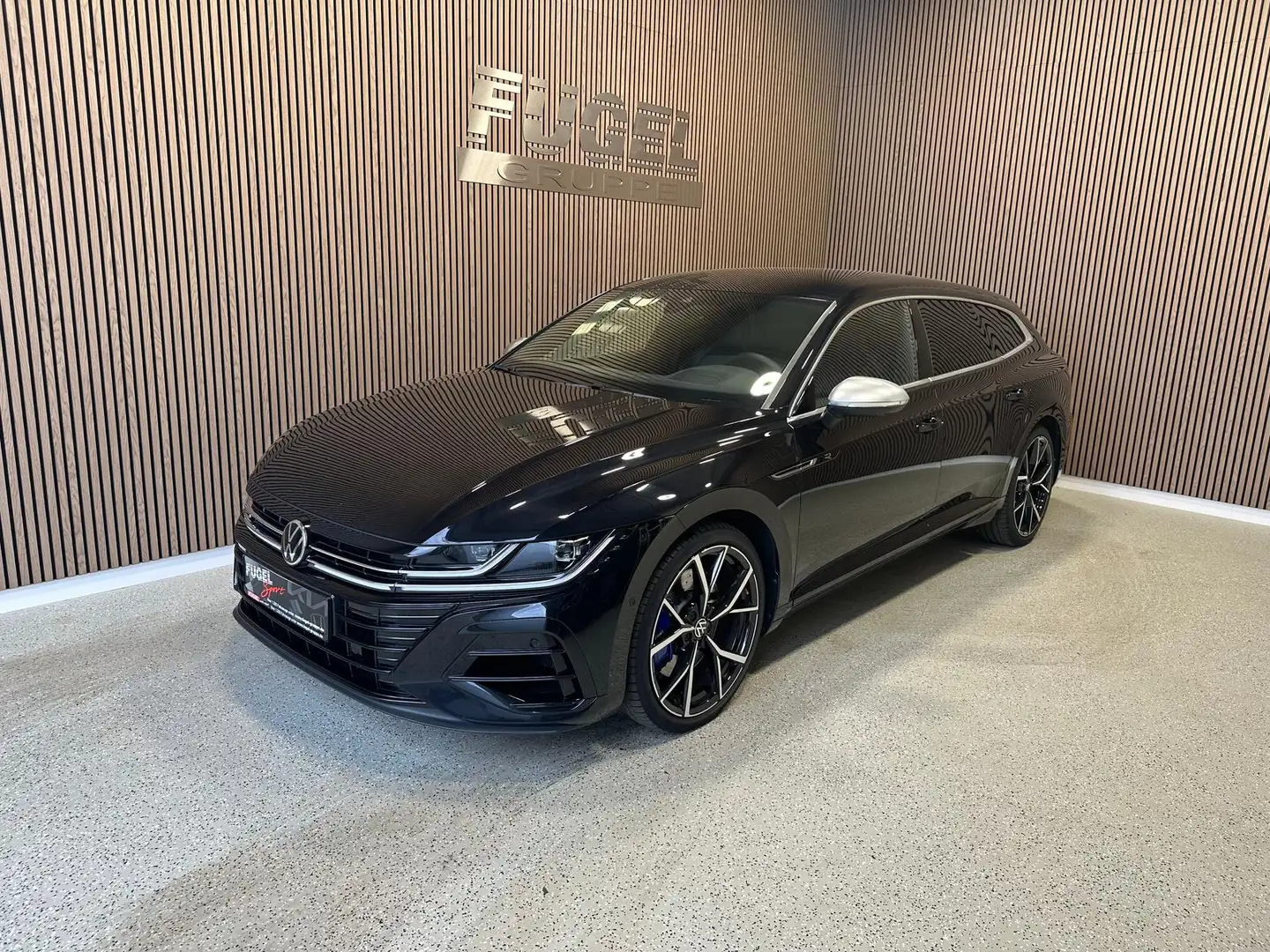 Volkswagen Arteon SB 2.0 TSI R 4M DSG AHK|360°|UPE: 81.515|Headup|H& Noir - 2
