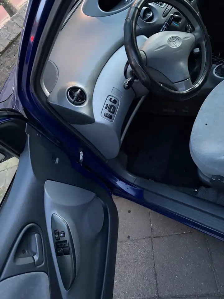 Toyota Yaris 1.3 16v Luna, foto 4