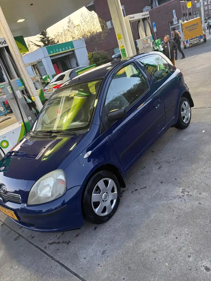 Toyota Yaris 1.3 16v Luna, foto 2