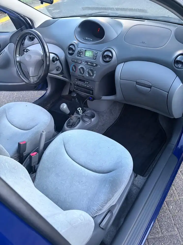Toyota Yaris 1.3 16v Luna, foto 3