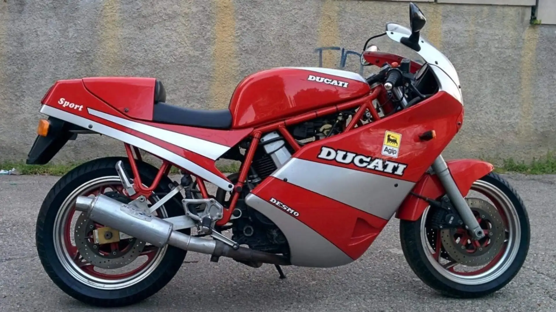 Ducati 750 Sport America Red - 1
