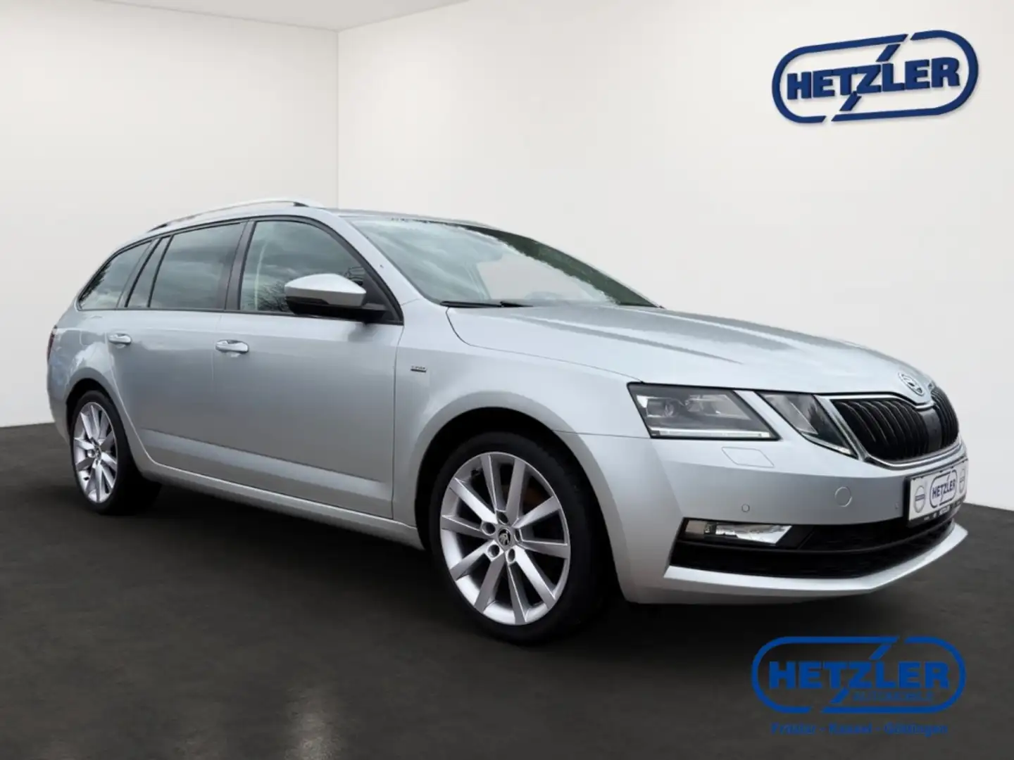 Skoda Octavia Combi Clever 1.8 TSI Navi LED Kurvenlicht Sperrdif Ezüst - 2