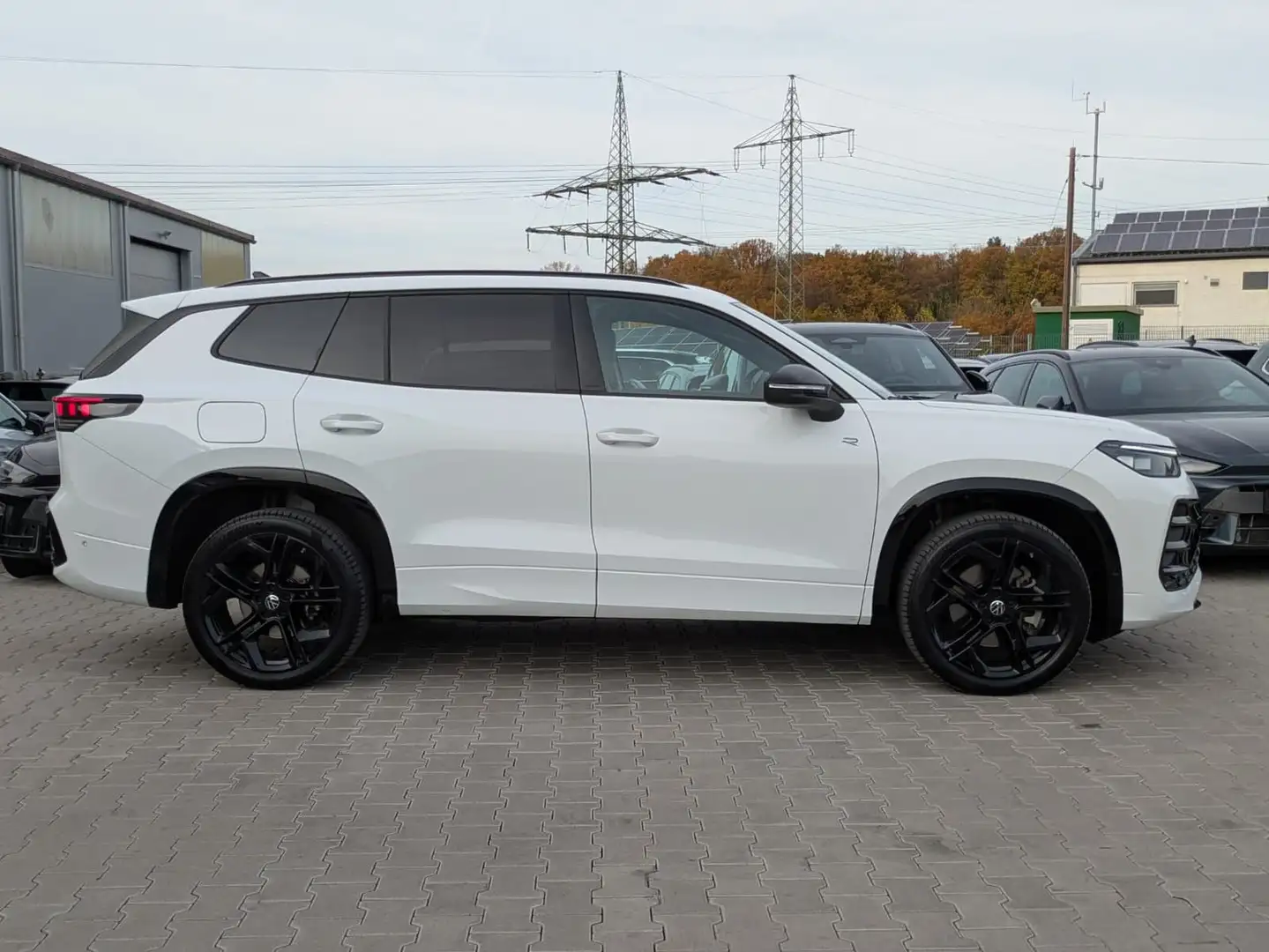 Volkswagen Tayron 2.0 TDI 4M R-Line BLACK*7S*AHK*PANO*HUD Blanc - 2