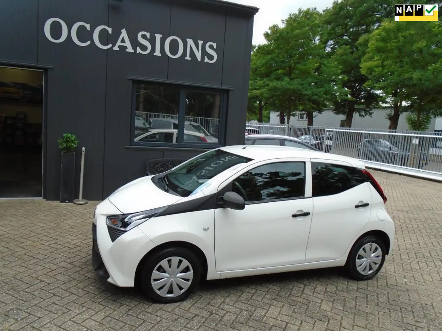 Toyota Aygo 1.0 VVT-i x-fun Blanc - 1