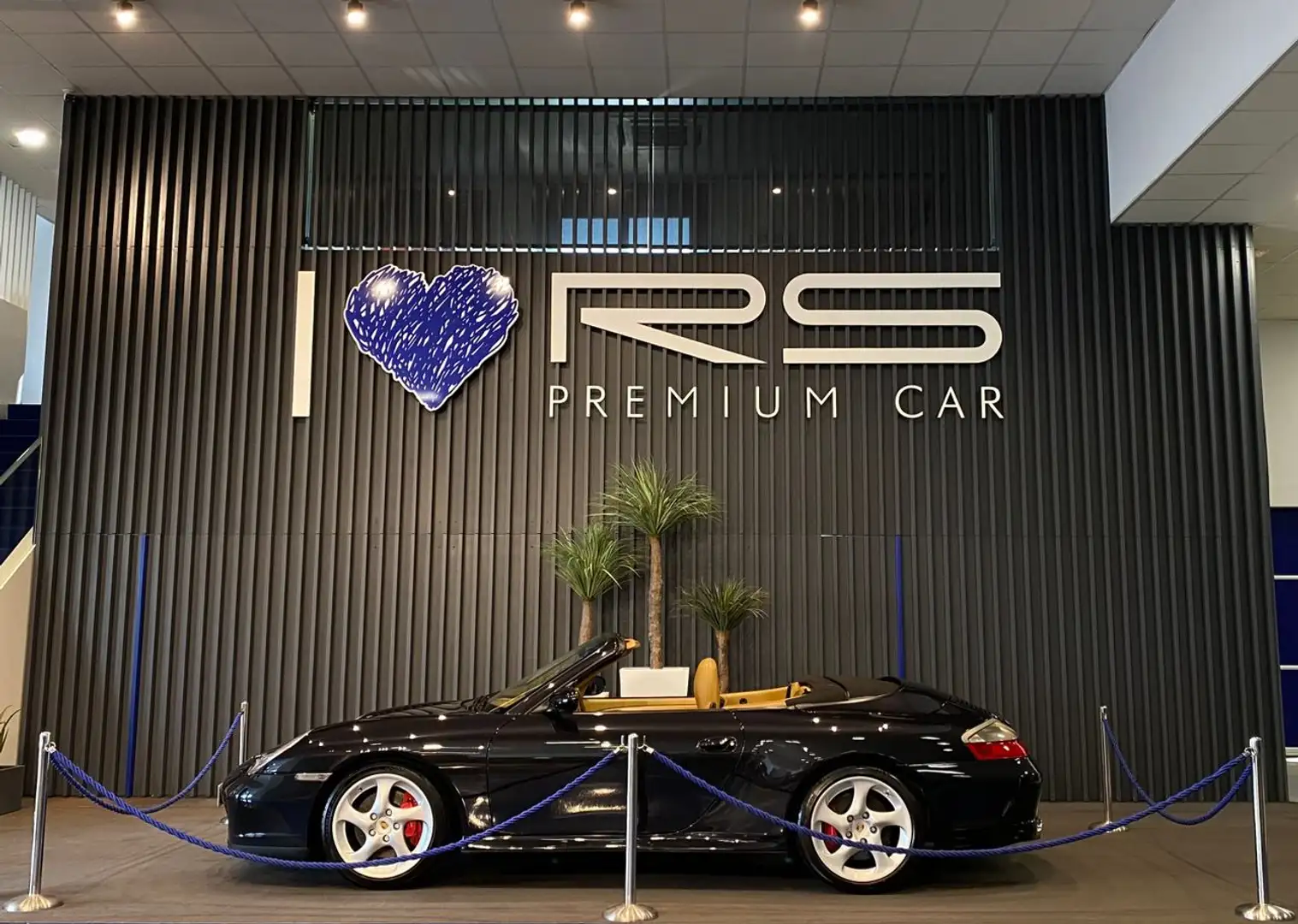 Porsche 996 Carrera 4S Cabrio Negro - 1