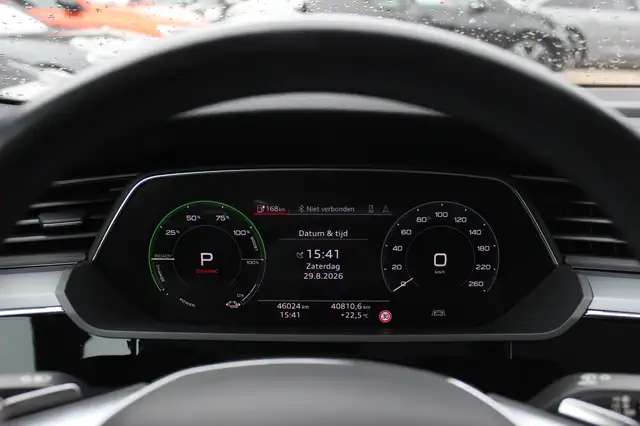Audi E-Tron view 19