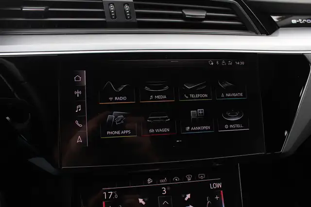 Audi E-Tron view 23