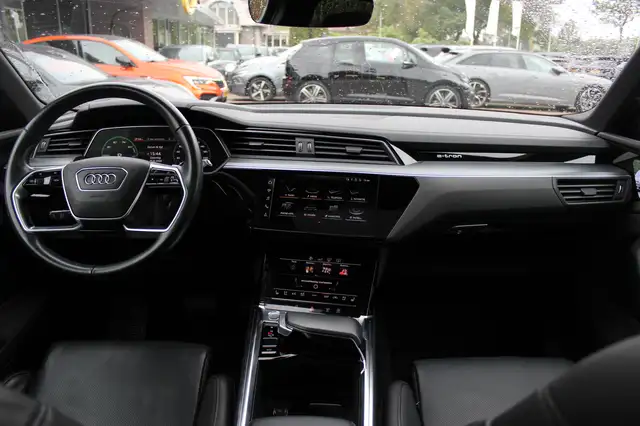 Audi E-Tron view 3