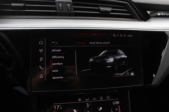 Audi E-Tron view 26