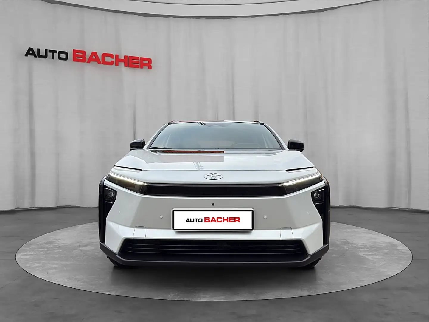Toyota bZ4X BZ4X Elektro 73kWh Weiß - 2