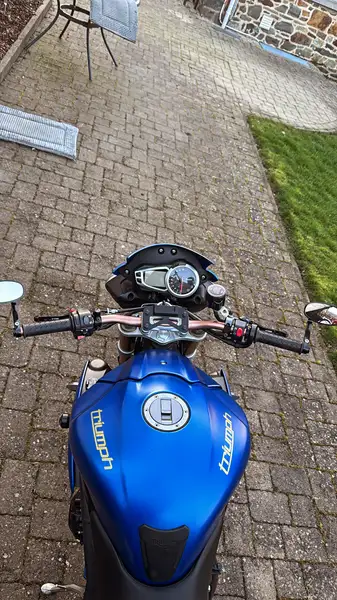 Triumph Speed Triple 1050 - foto 7
