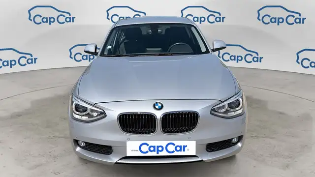 BMW 1 Series view 5