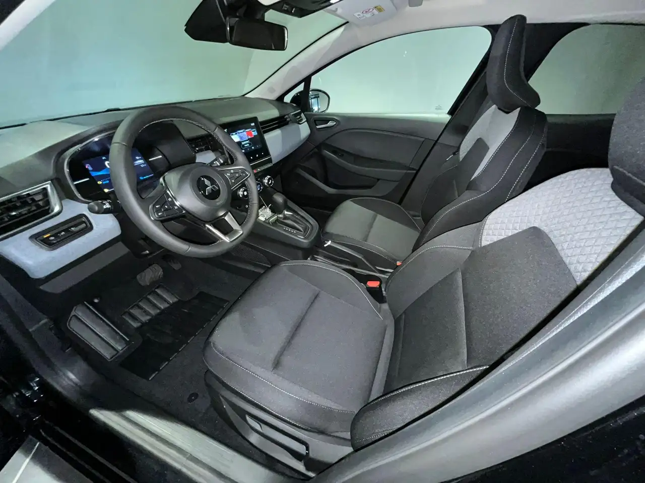 Mitsubishi Colt 2026 — фото 19