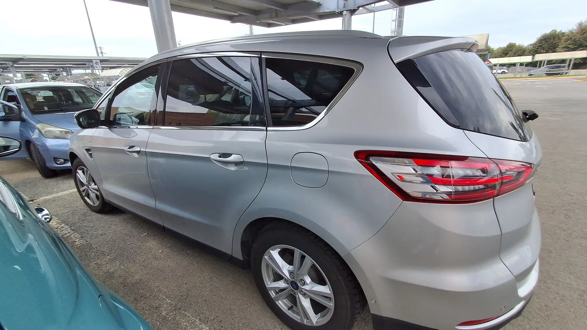 Ford S-Max S-Max II 2015 2.0 tdci Titanium Business s Zilver - 1