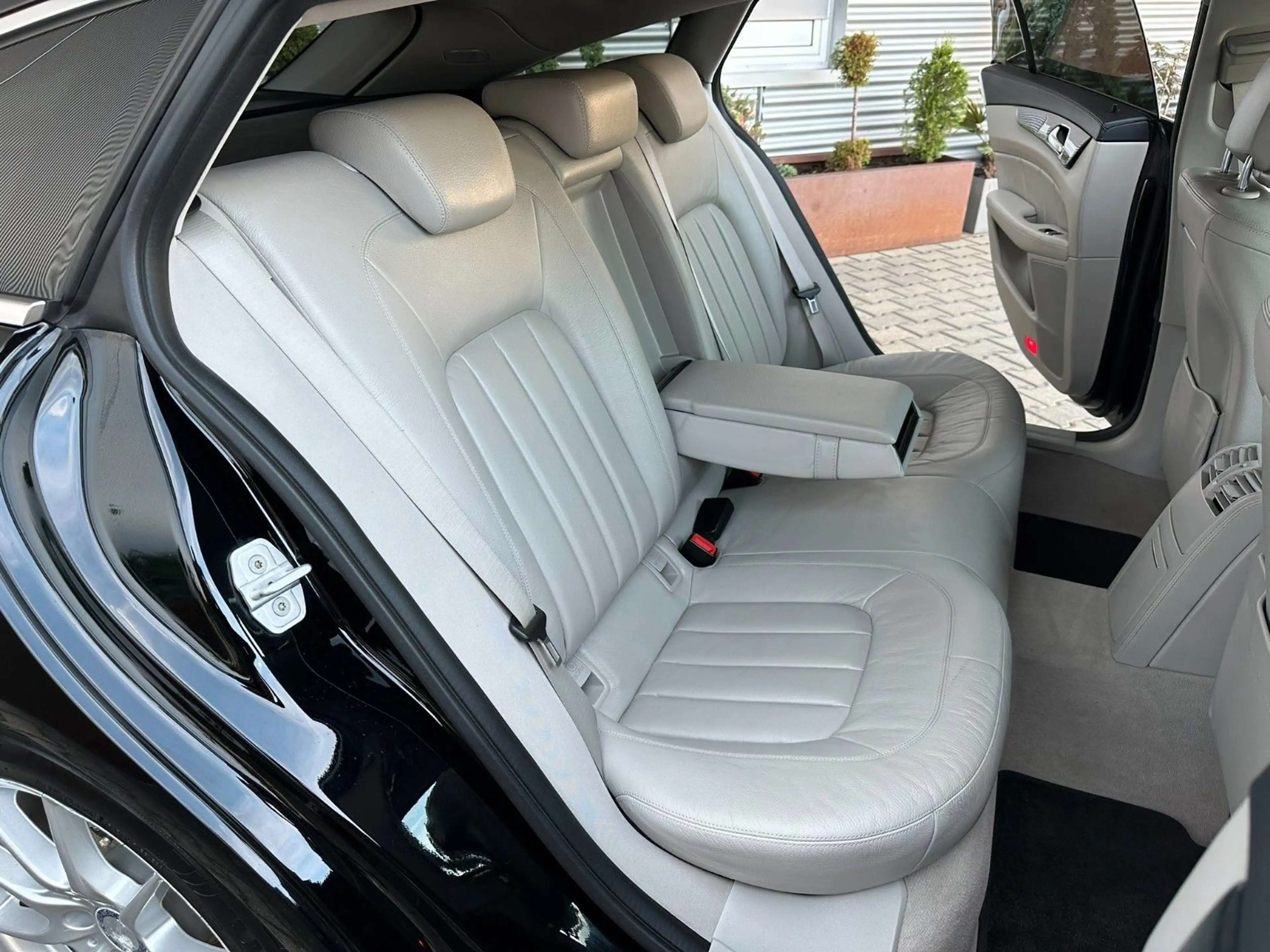 Mercedes-Benz CLS 350 CDI BlueEfficiency 4Matic — photo 7