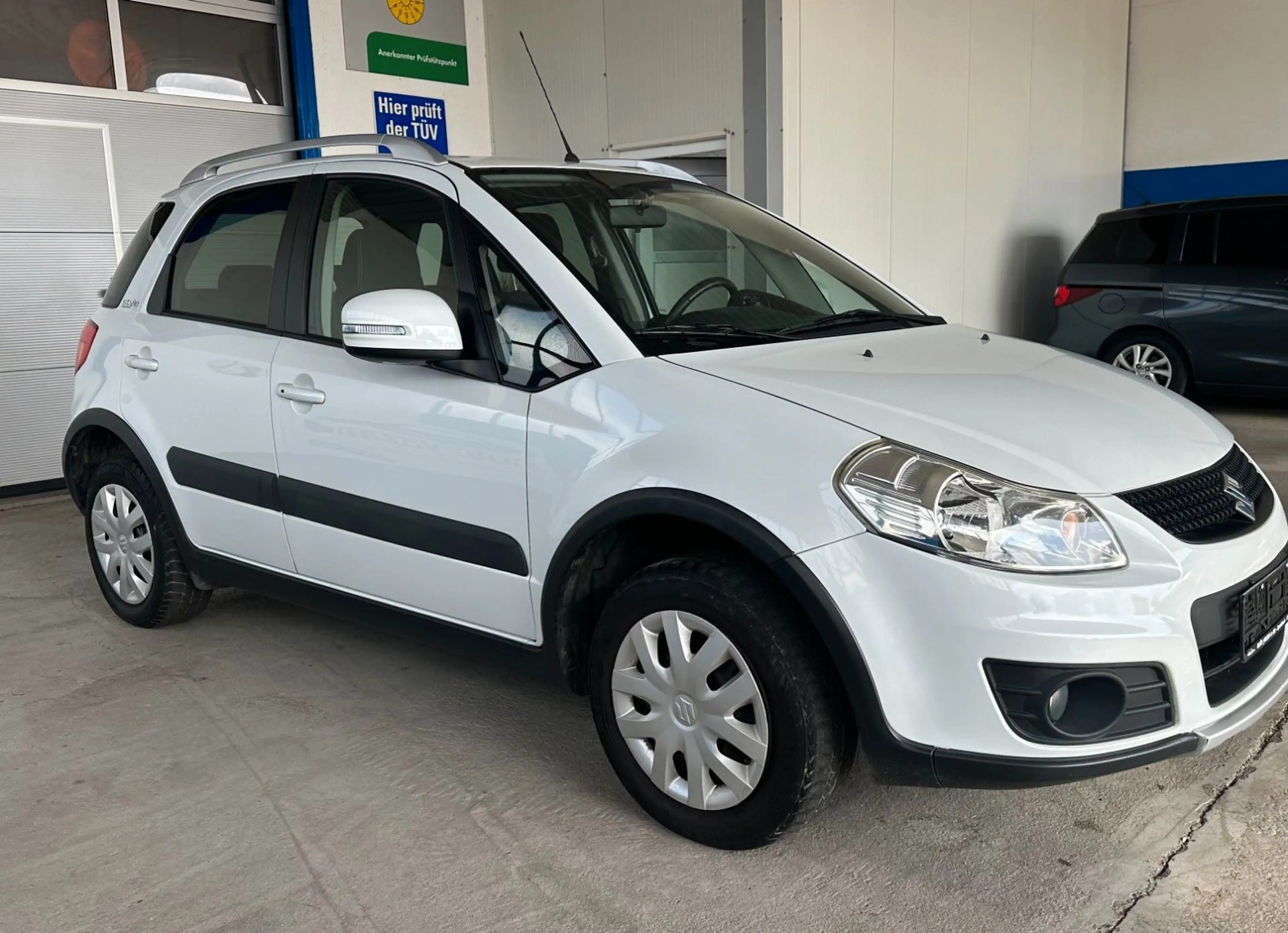 Suzuki SX4 Classic Style 4X4 / Sitzheizung / AHK — photo 5