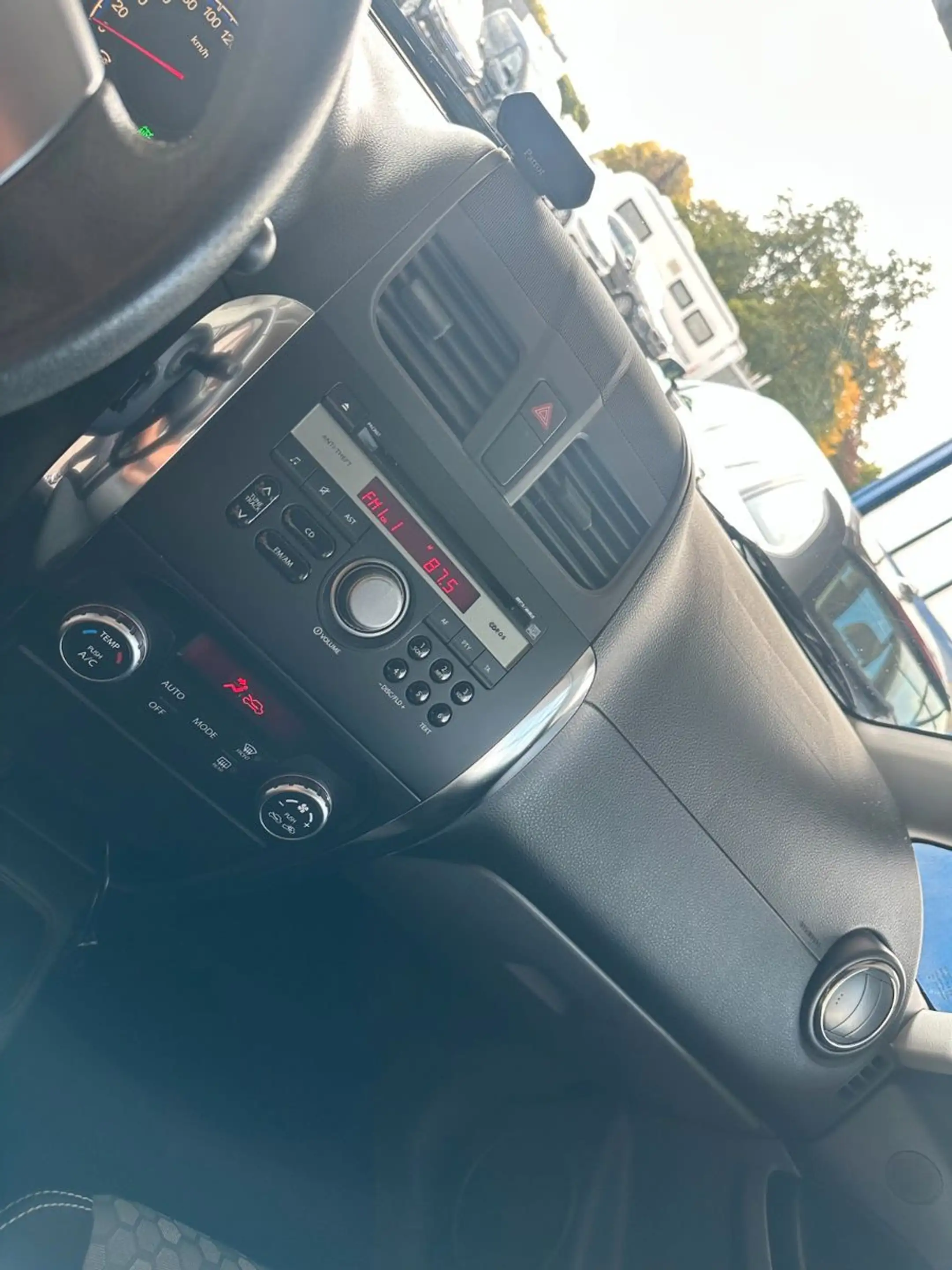 Suzuki SX4 Classic Style 4X4 / Sitzheizung / AHK — photo 17