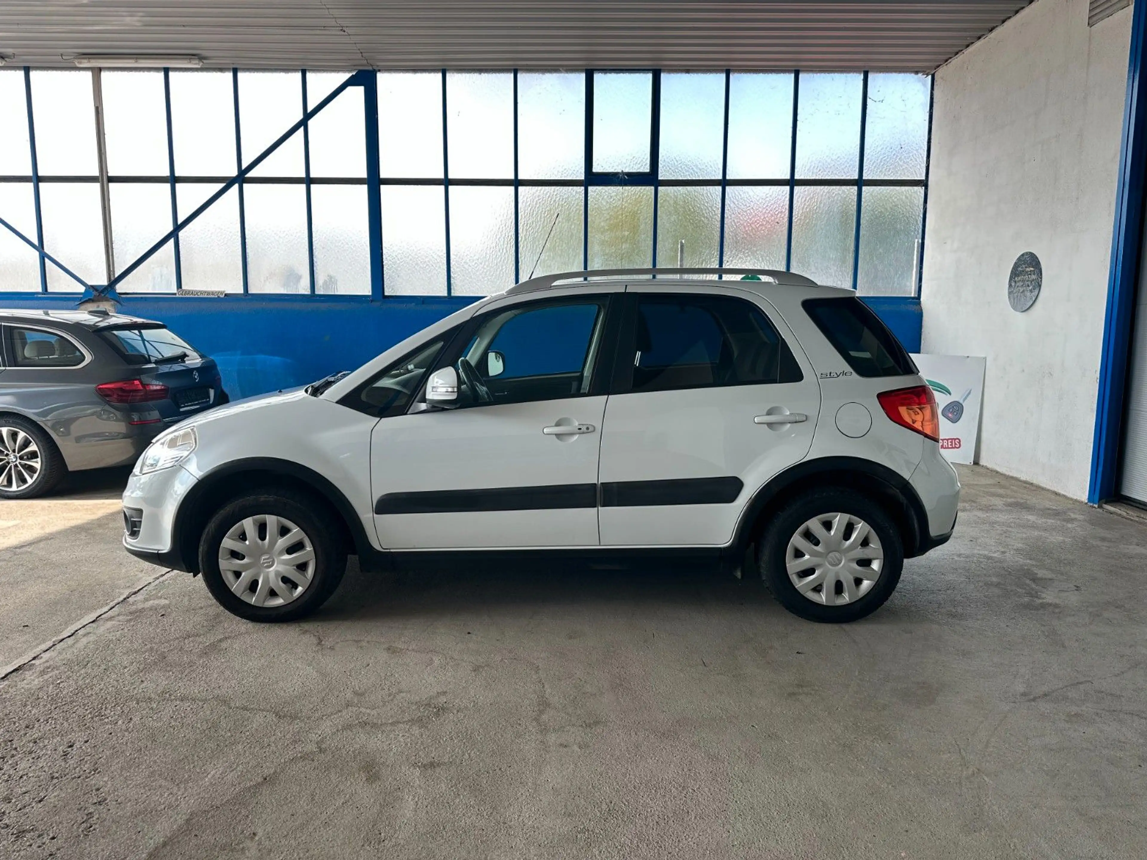 Suzuki SX4 Classic Style 4X4 / Sitzheizung / AHK — photo 6