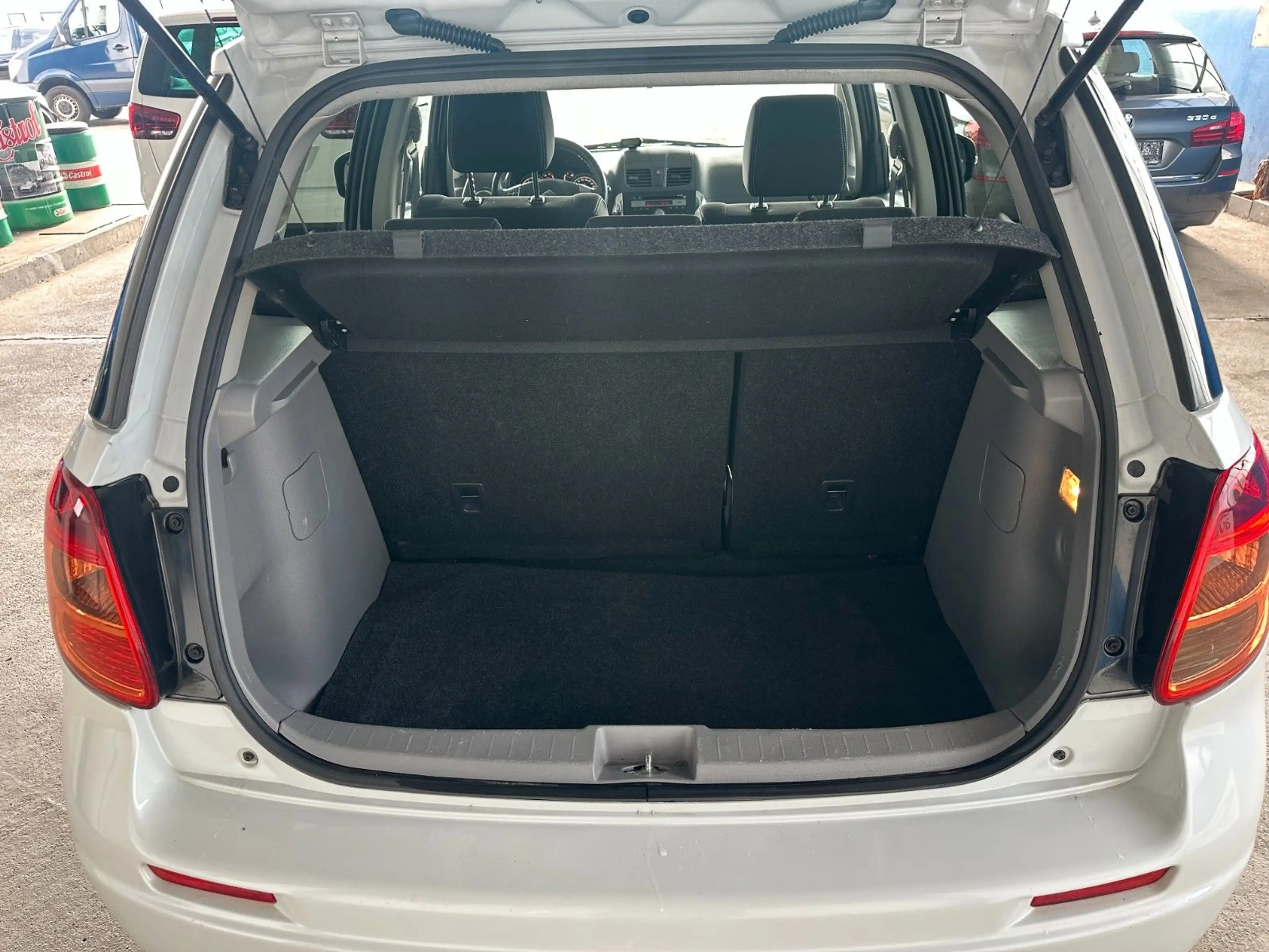 Suzuki SX4 Classic Style 4X4 / Sitzheizung / AHK — photo 14