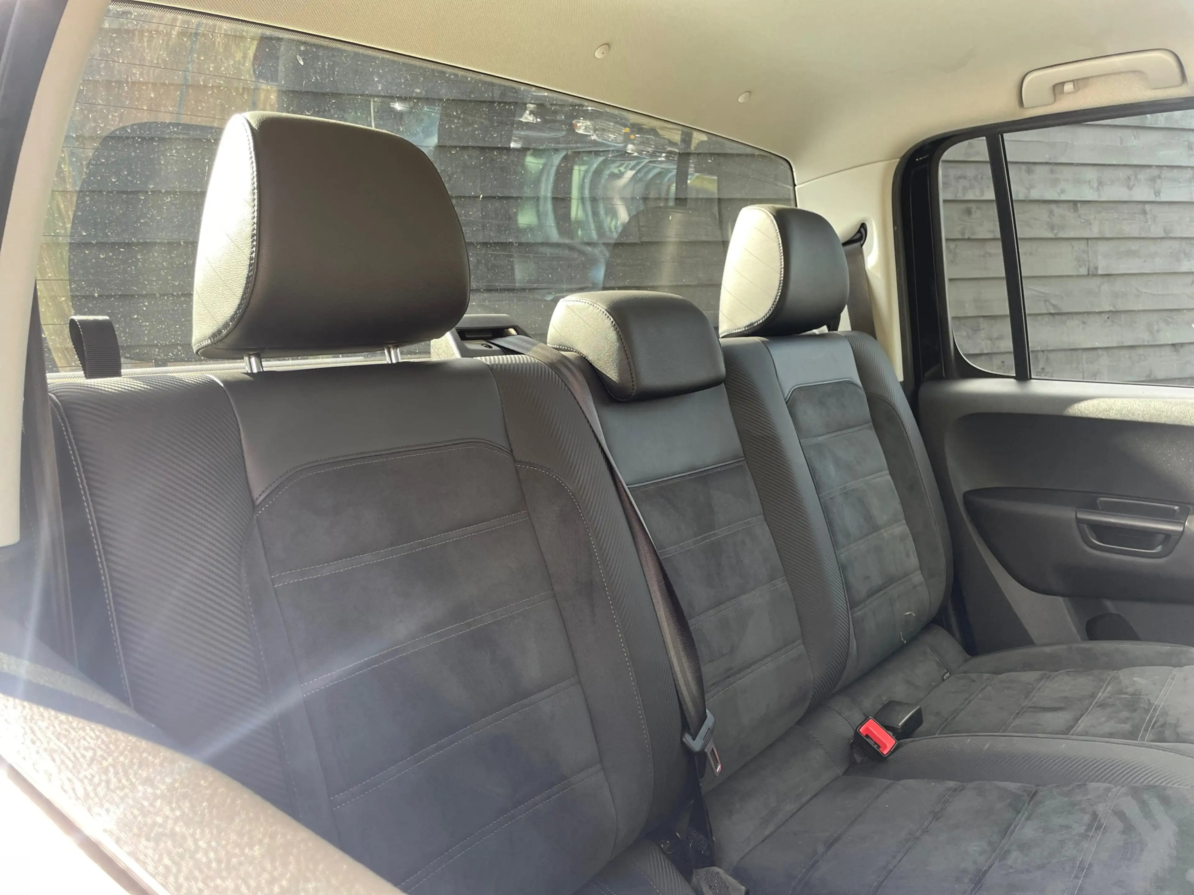 Volkswagen Amarok 3.0 TDI 4Motion - 5 persoons - marge - rollcover — photo 12