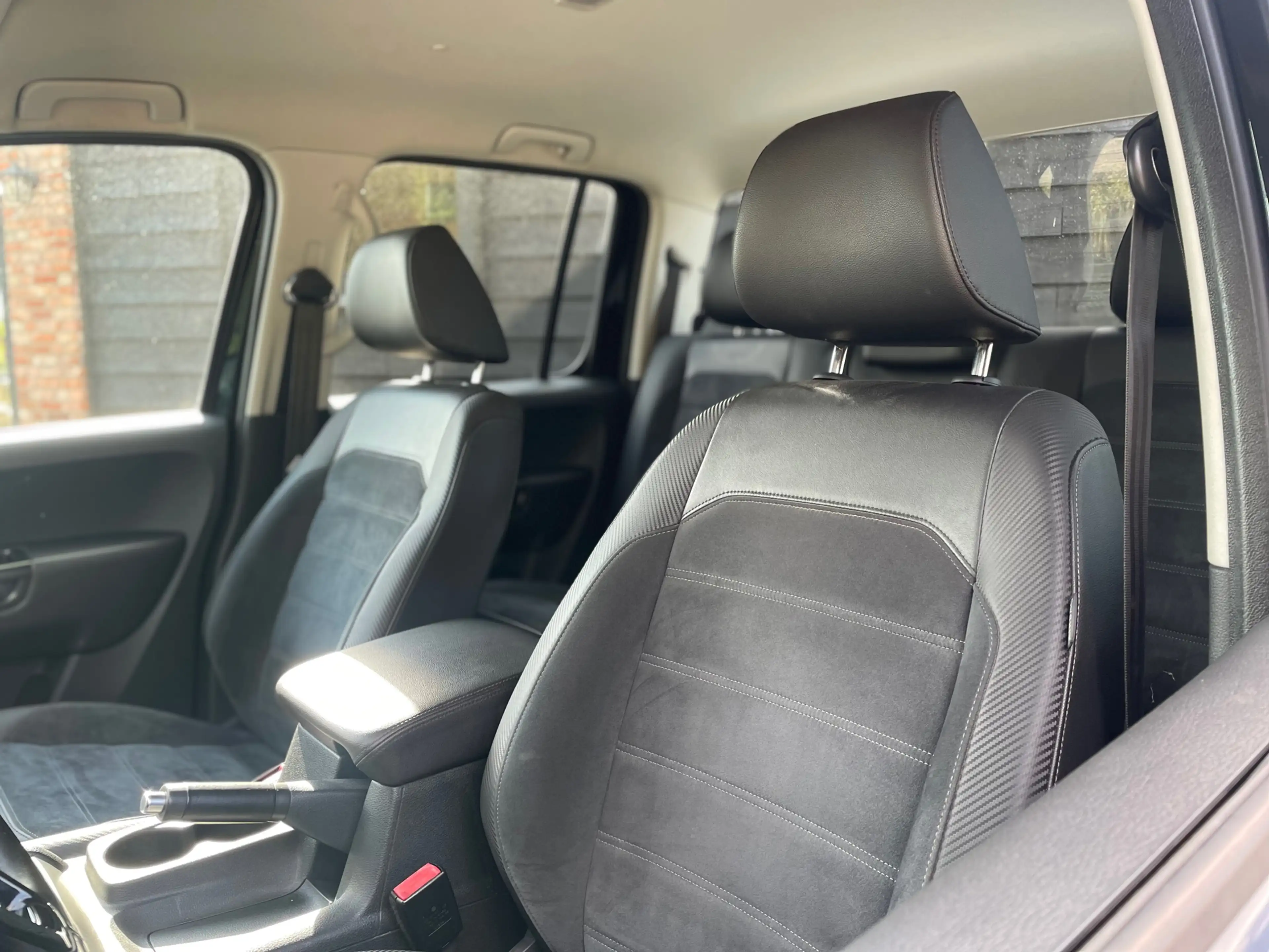 Volkswagen Amarok 3.0 TDI 4Motion - 5 persoons - marge - rollcover — photo 15