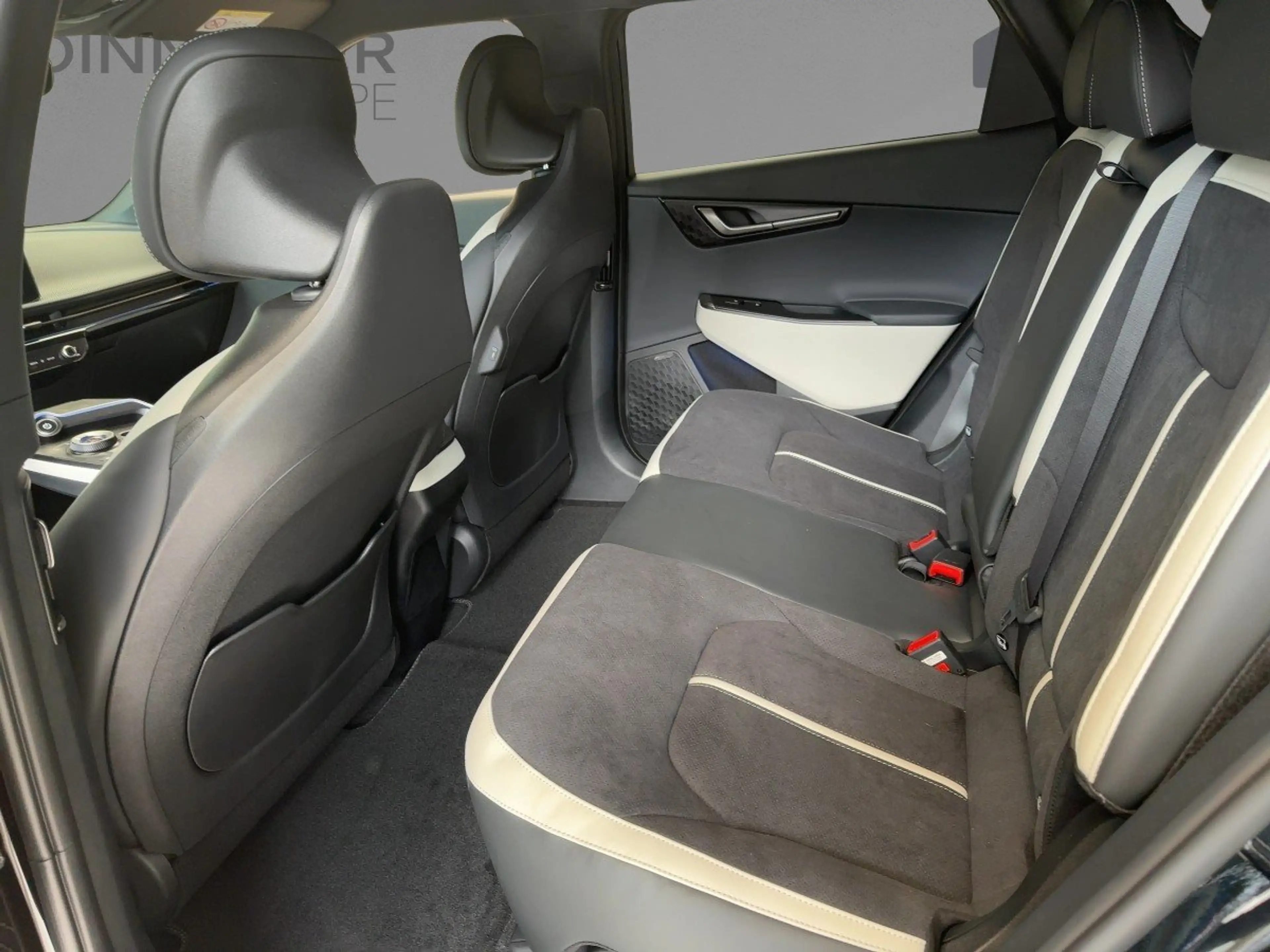 Kia EV6 GT-Line 84 kWh AWD LED+360°Kamera+Navi — photo 12