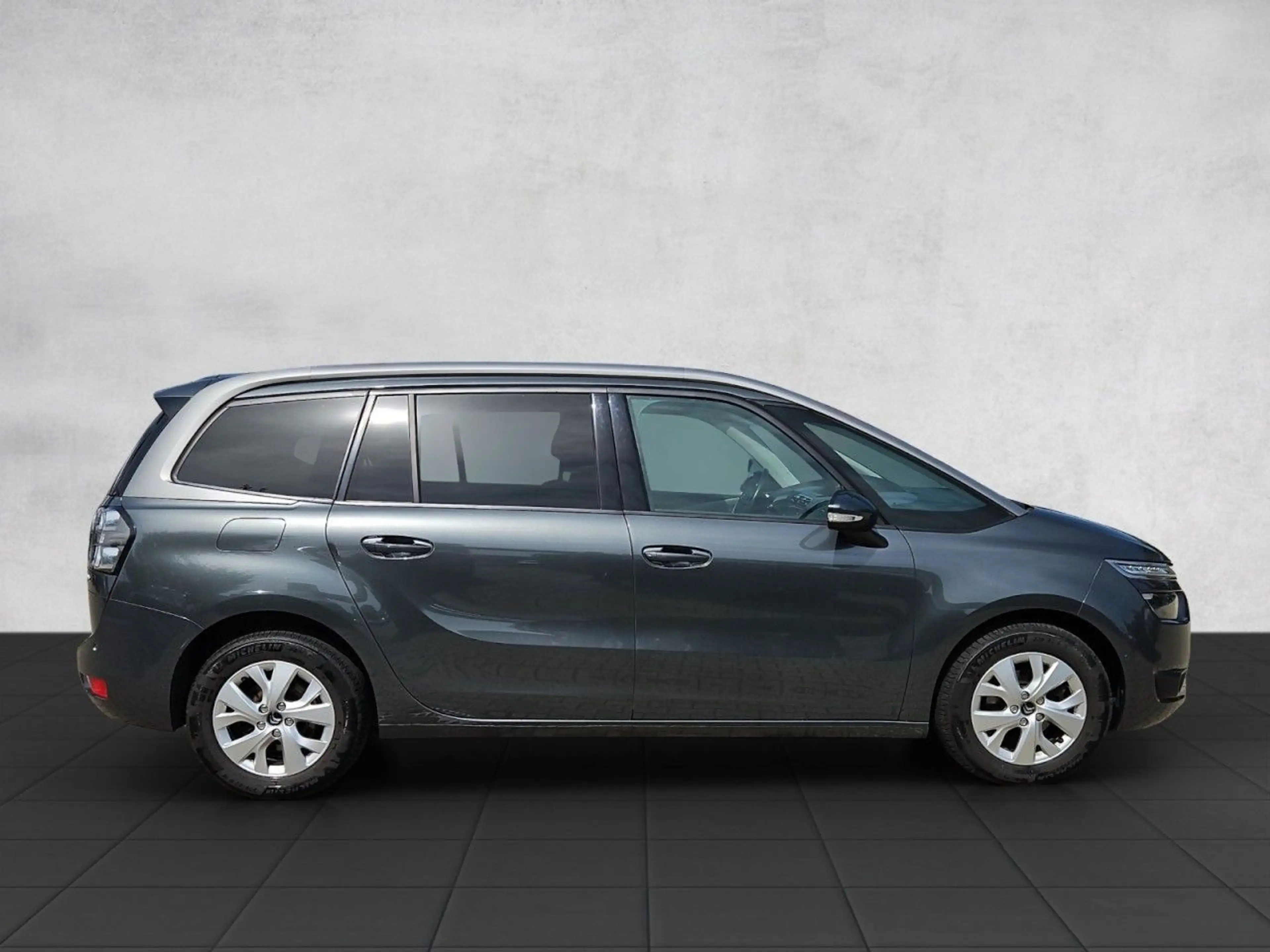 Citroen Grand C4 Picasso / Spacetourer Selection — photo 7