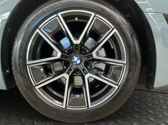 BMW M view 15